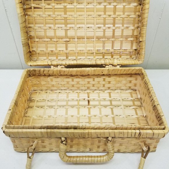 Wicker Rattan Basket Carry Case Chest Handles - Picture 3 of 7